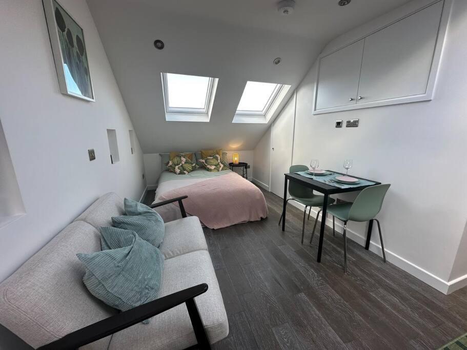 Lovely New Decor Studio - 4 The Southwell Londra Dış mekan fotoğraf