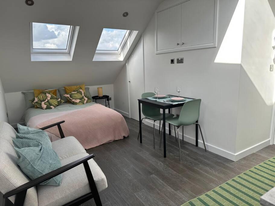 Lovely New Decor Studio - 4 The Southwell Londra Dış mekan fotoğraf
