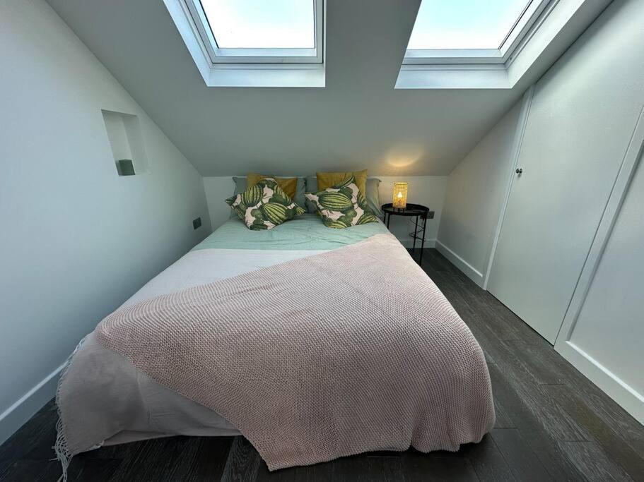 Lovely New Decor Studio - 4 The Southwell Londra Dış mekan fotoğraf